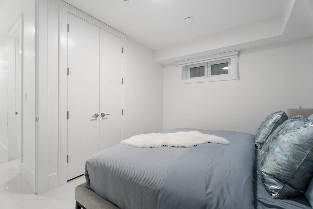 Brand New 2 Bedroom Point Grey Getaway Ванкувер Экстерьер фото