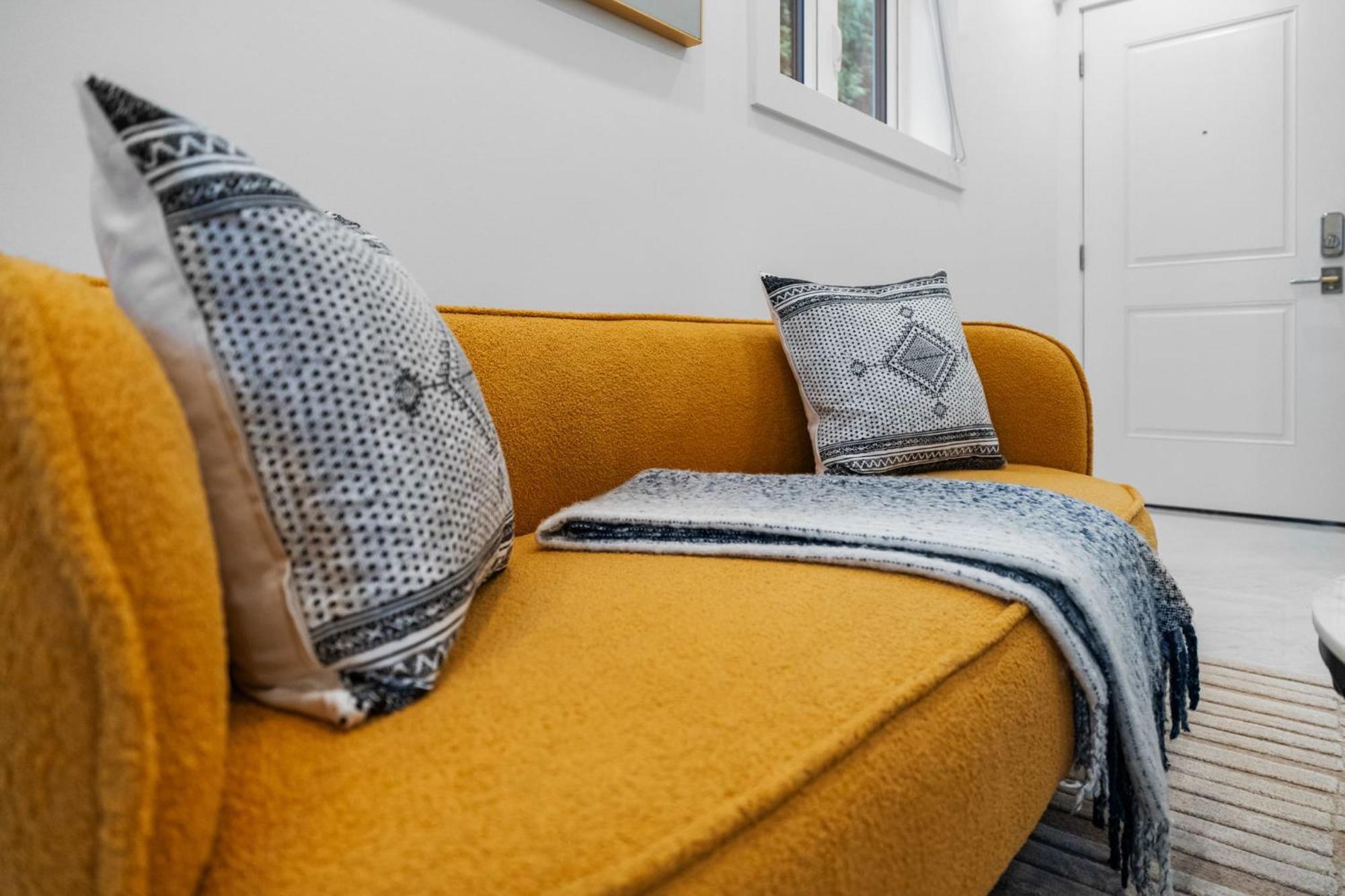 Brand New 2 Bedroom Point Grey Getaway Ванкувер Экстерьер фото