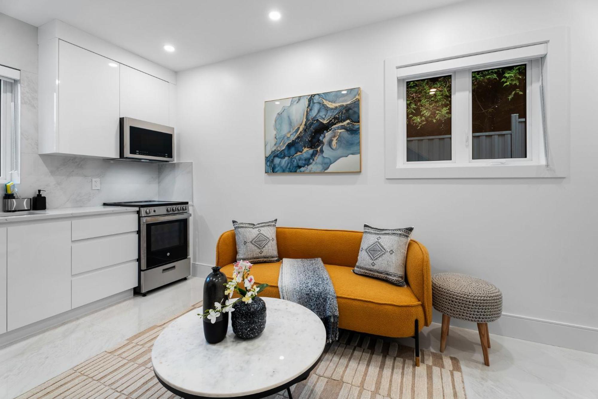 Brand New 2 Bedroom Point Grey Getaway Ванкувер Экстерьер фото